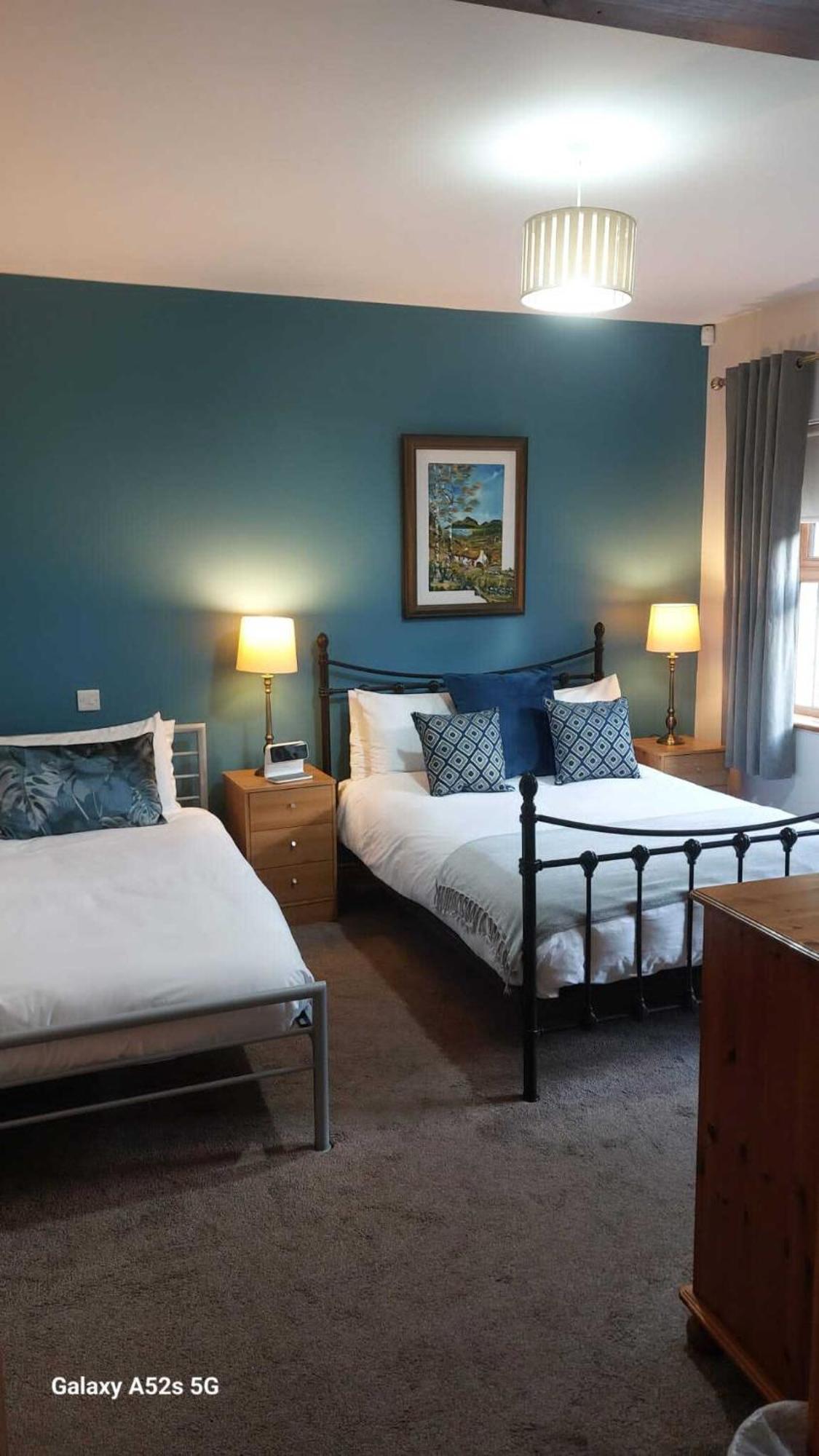 Dunhill Cottage B&B Hillsborough Room photo