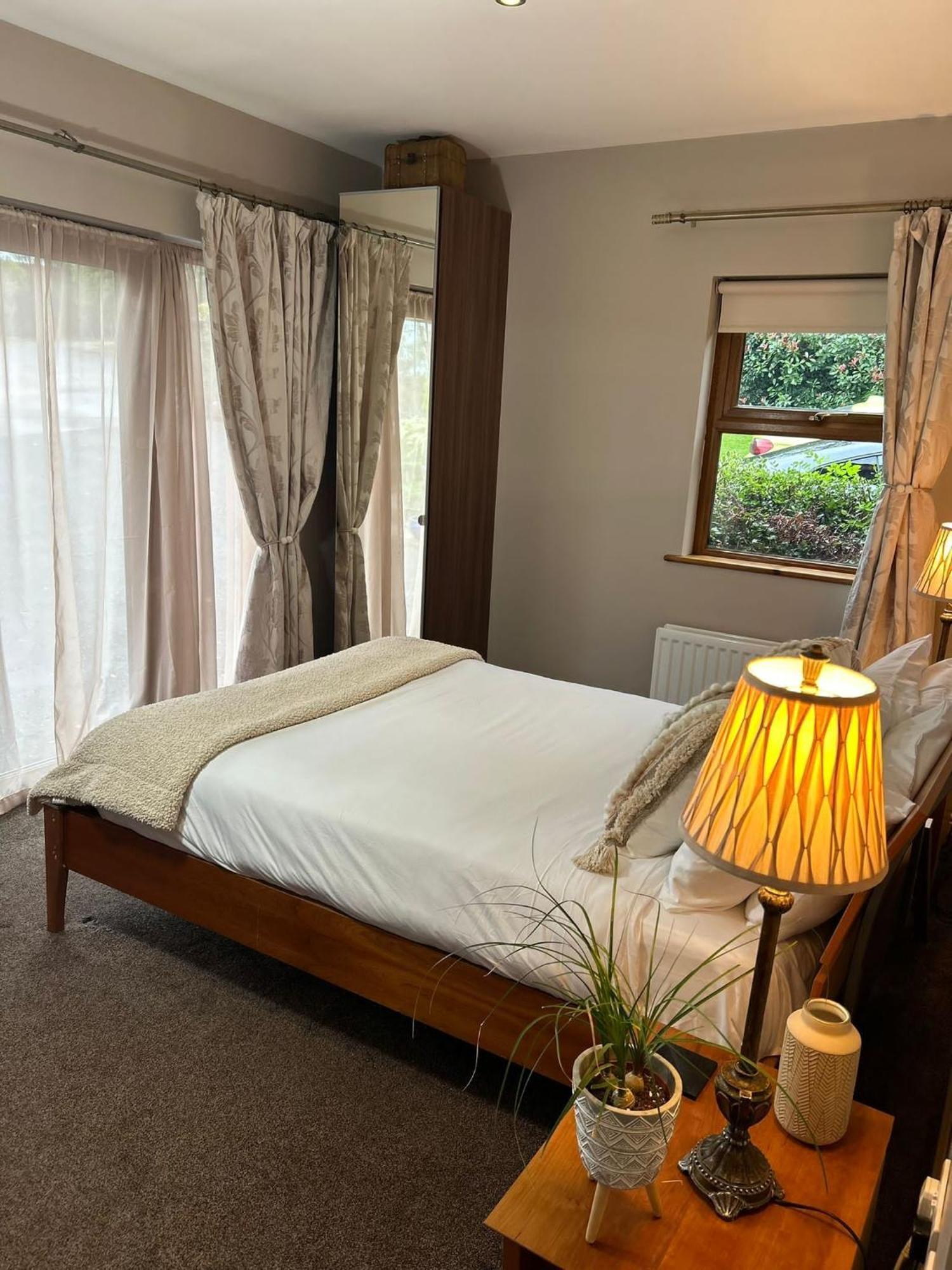 Dunhill Cottage B&B Hillsborough Room photo